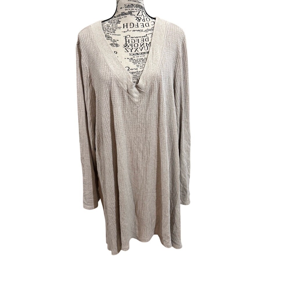 Lane Bryant Cream V-Neck Tunic